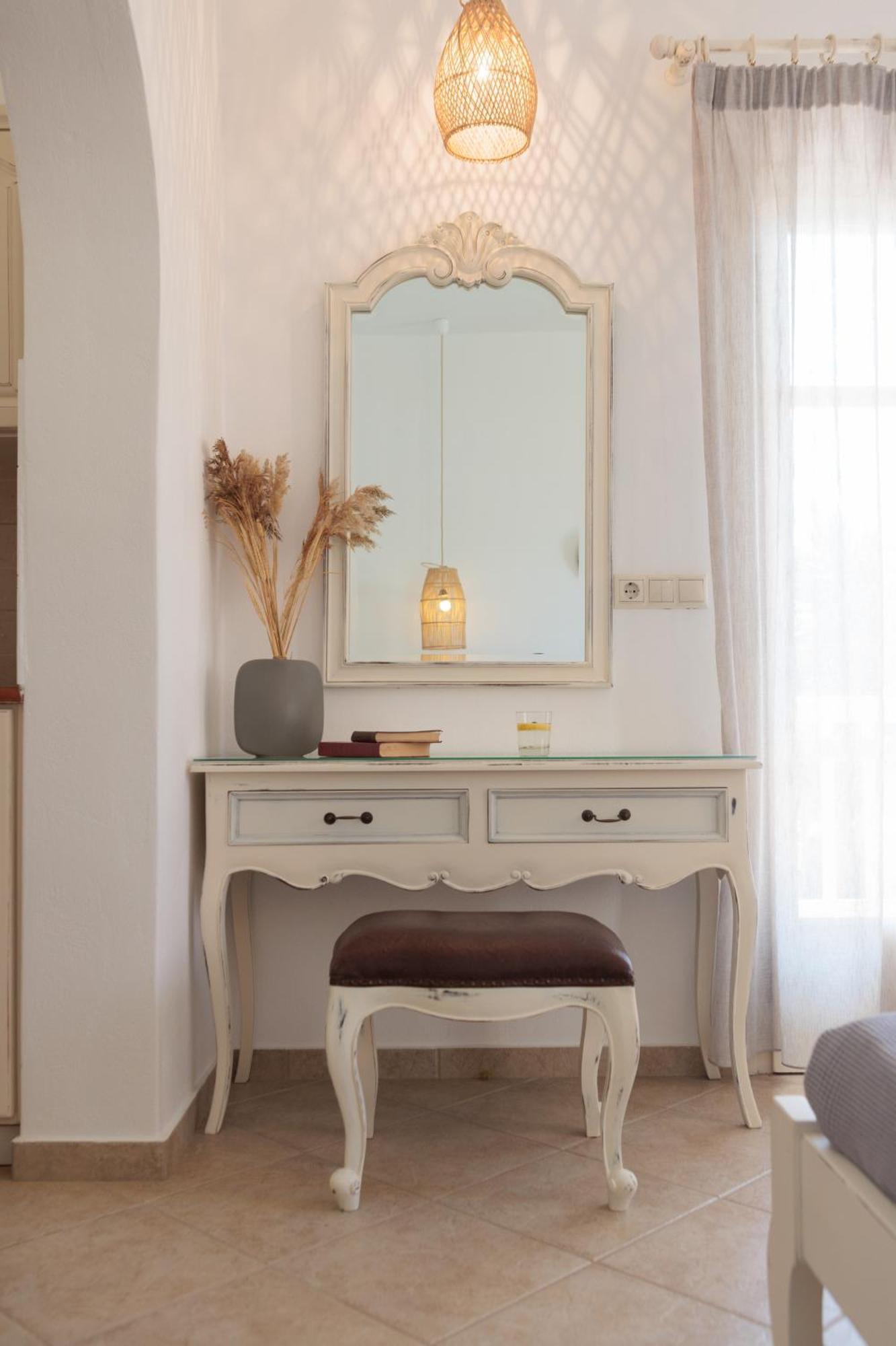 Maria's & Appartamento Agia Anna (Naxos)