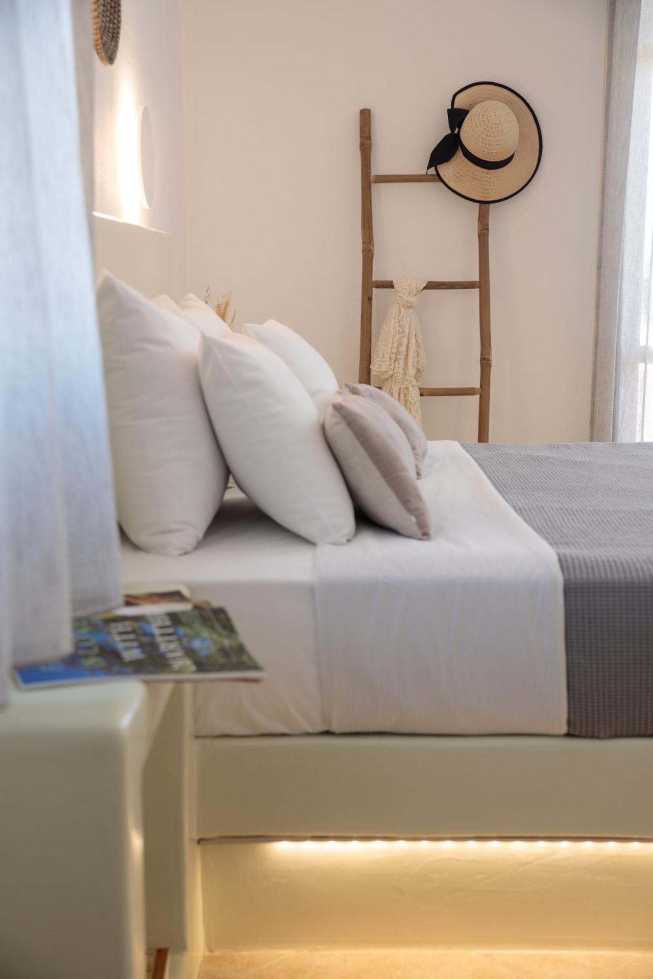 Maria's & Appartamento Agia Anna (Naxos)